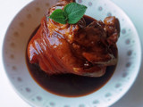 Chân GIÒ rút xương om nước tương
