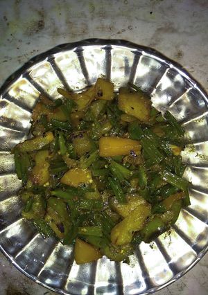 A picture of Spring onion mix veg fry.