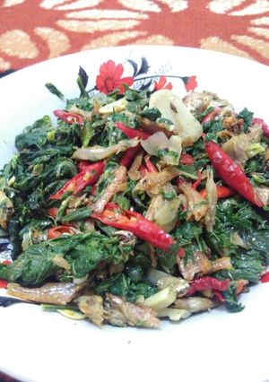 Foto resep Tumis Daun Singkong Teri