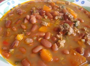 Una foto de Frijoles rojos con Carne