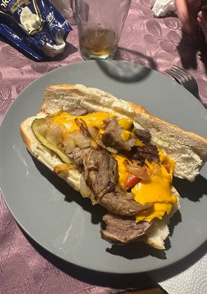 Una foto de Philly cheesesteak