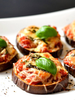 Padlizsán pizzácska recept fotója