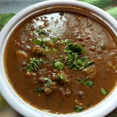 A picture of Chana aloo.