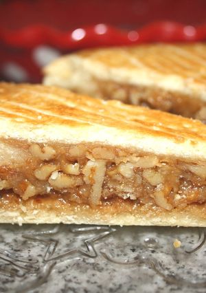 Karamellás diótorta recept fotója