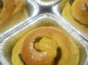 Gambar cinnamon roll tintin rayner