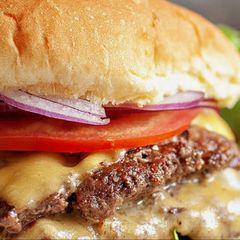 A picture of Honey garlic cheese burger.