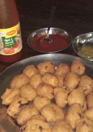 A picture of Mashur dal pakode.