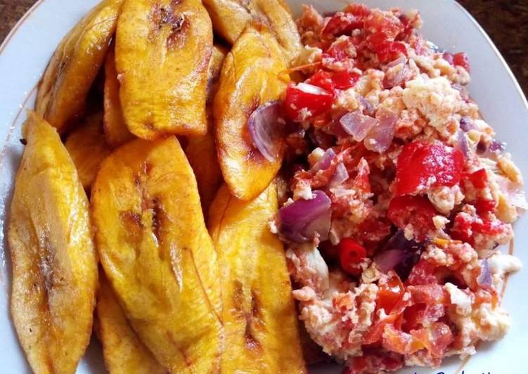 Easiest Way to Prepare Ultimate Fried plantain with fried egg