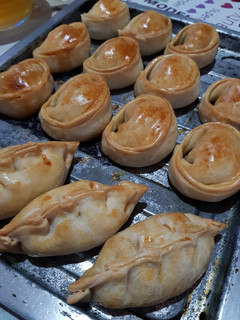 Una foto de Empanadas de Atún 🐟 - Empanadas de Choclo 🌽