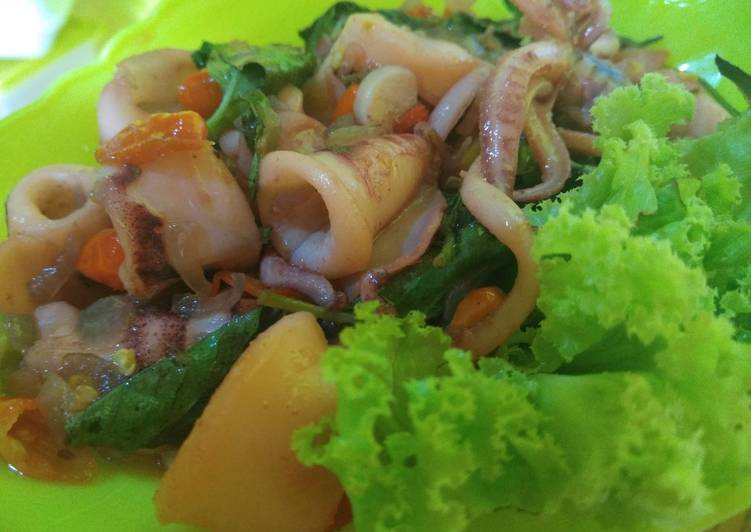 Cumi Goreng Kemangi