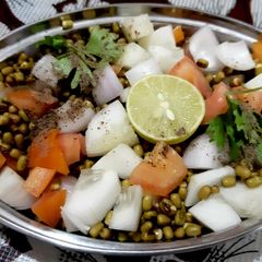 A picture of Sprouts.