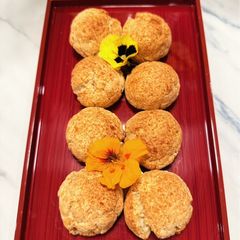 A picture of Eggless Mochi cheese puffs.