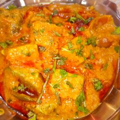 A picture of Paneer tikka masala.