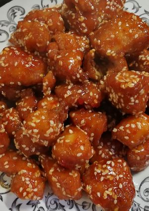 A picture of Sweet and Sour Chicken with Sesame.