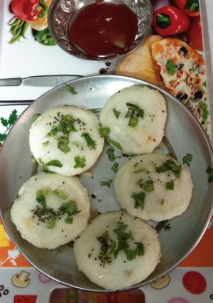 स्टफ इडली (Stuff Idli recipe in Hindi) रेसिपी मुख्य फोटो