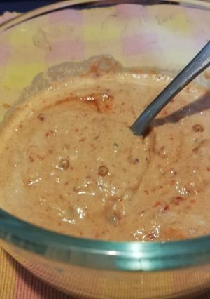 Una foto de Aderezo de atún con chile chipotle