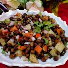 A picture of Chana Chaat.
