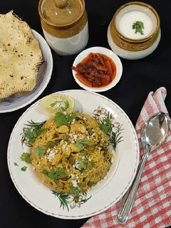 मटार भात (matar bhat recipe in marathi) रेसिपी चे मुख्य फोटो