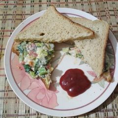 A picture of Leafy Veg Mayo Sandwich.