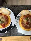 Polenta cremosa com ragu à bolonhesa
