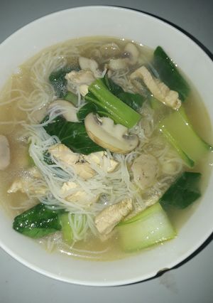 Foto resep Bihuh kuah ayam solaria