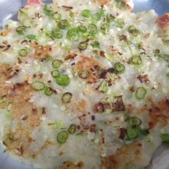 A picture of Uttapam.