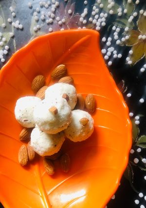 A picture of Tapioca Ladu (Sabudana Laddu).