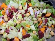 A picture of healthy vegetable salad