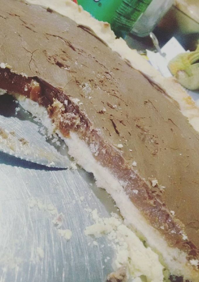 Una foto de Tarta bombón (de dulce de leche y chocolate)
