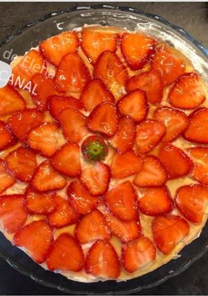 Una foto de Tarta de fresas sin horno I Tarta de queso sin horno