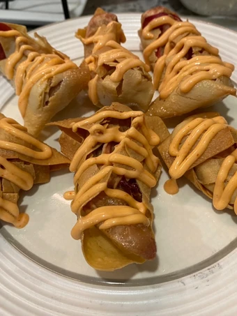 Cara Gampang Membikin Resep  Pangsit goreng isi sosis yang Enak Banget, Enak