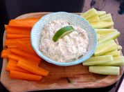 Una foto de dip de ricotta