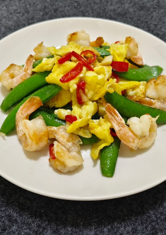 甜豆蝦仁炒蛋(簡單料理） 的食譜成品照片