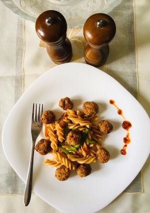 A picture of Creamy Pasta in Fajita Seasoning with Dry Chicken Manchurian.