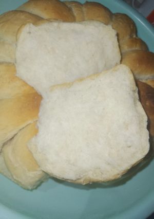 Una foto de Pan con avena muy esponjoso y rico para el desayuno, almuerzo o merienda..