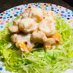 A picture of Crispy Shrimp with Mayonnaise Sauce.
