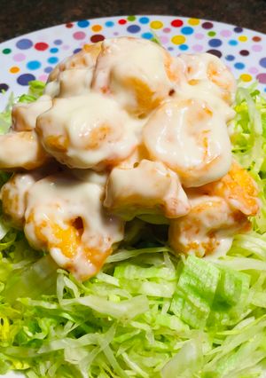 A picture of Crispy Shrimp with Mayonnaise Sauce.