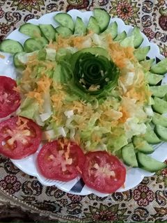 عکسی از دستور دیزایین سالاد کاهو🥗