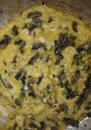عکسی از دستور املت قارچ🍄🍳🥚