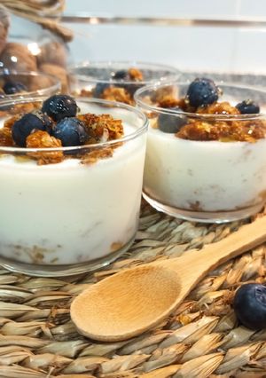 Foto principal de Yogurt de manzana 🍎 y canela con crujiente de avena y miel en panificadora Lidl