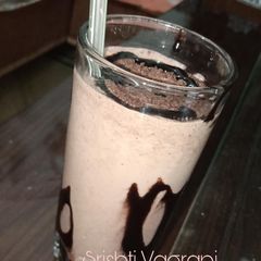 A picture of Oreo shake.