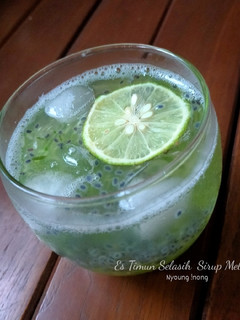 Foto resep Es Timun Selasih Sirup Melon