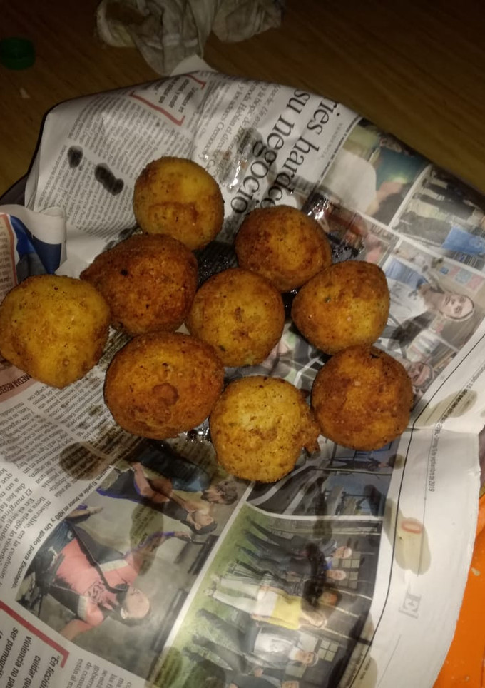 Una foto de Bombas de papas Rellenas