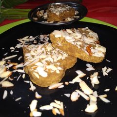 A picture of Wheat flour Burfi.