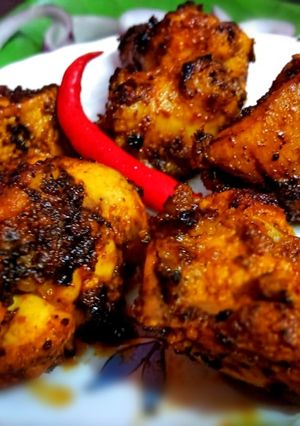 স্পাইসি চিকেন তন্দুরি (spicy chicken tandoori recipe in Bengali) রেসিপির প্রধান ছবি