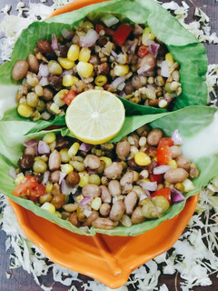 કોર્ન પીનટ સલાડ(corn salad recipe in gujarati) રેસીપી મુખ્ય ફોટો