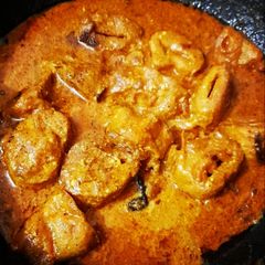 A picture of Creamy masala soya chaap.
