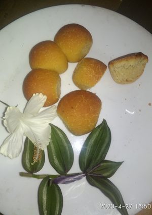 A picture of Homemade Buns.