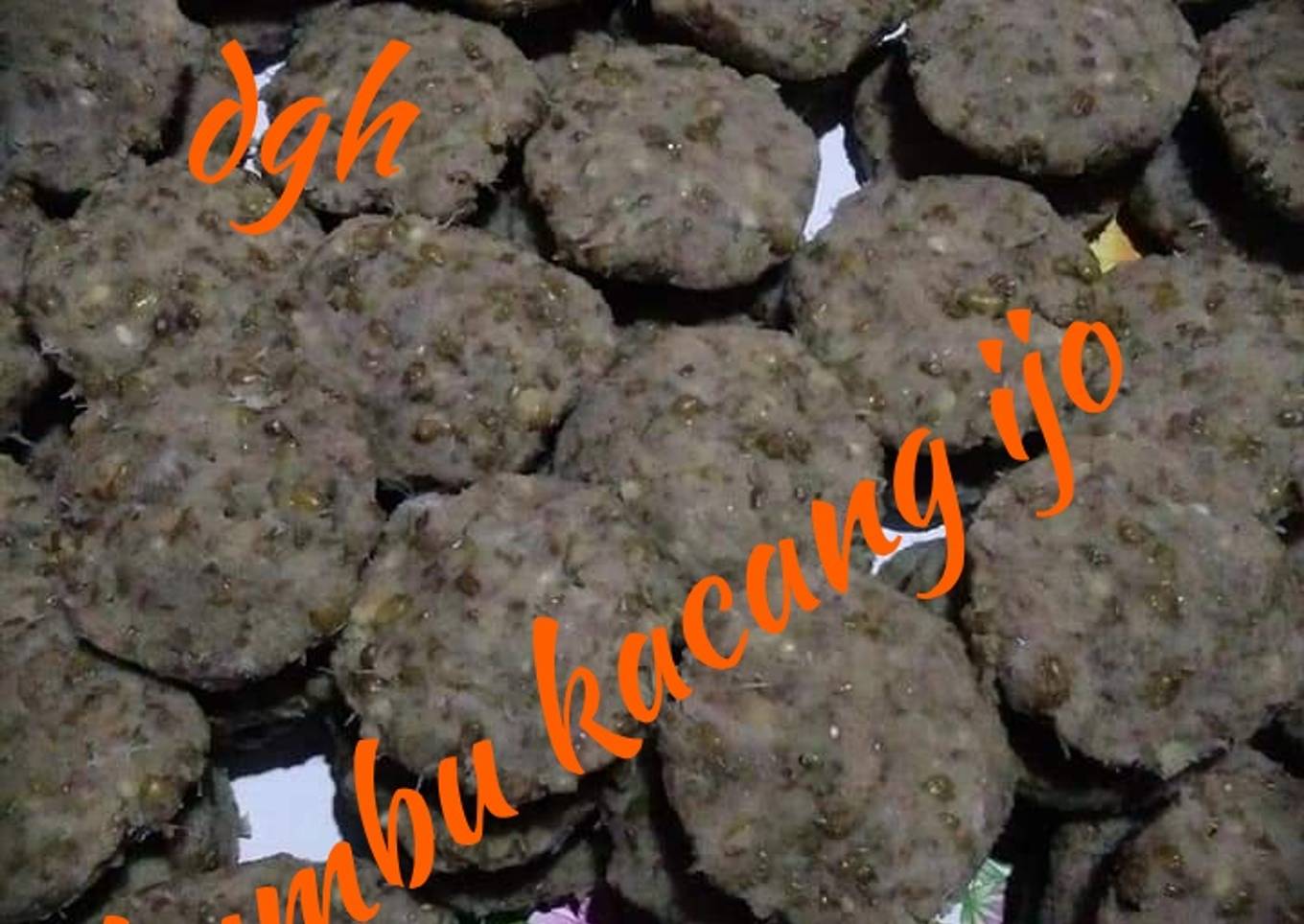 Kue kumbu kacang ijo