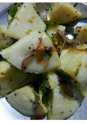 A picture of Fried idli.